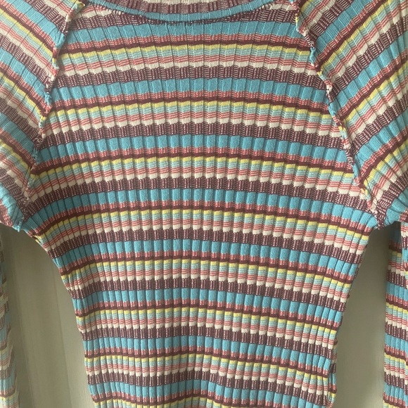 FREE PEOPLE SHIRT! - Picture 5 of 5